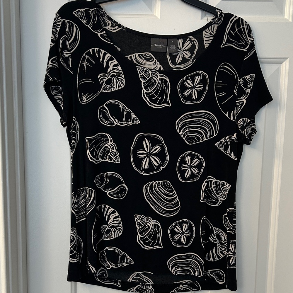 Chic Black and White Seashell Print Blouse